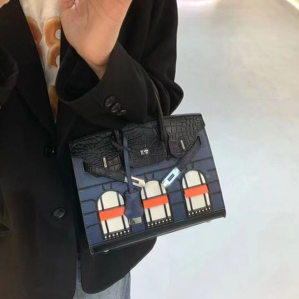 small Totes bag cowhide crocodile pattern contrasting new fashionable single shoulder crossbody handbag Minimalist new style Luxurious Senio