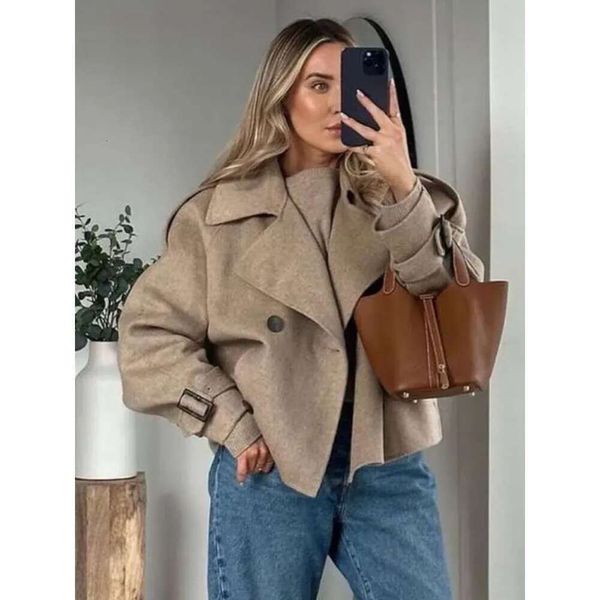 Solid Women Lapel Double Breasted Short Jacket Chic Long Sleeves Loose Woolen Cropped Coat Ladies Commute Street Outerwear