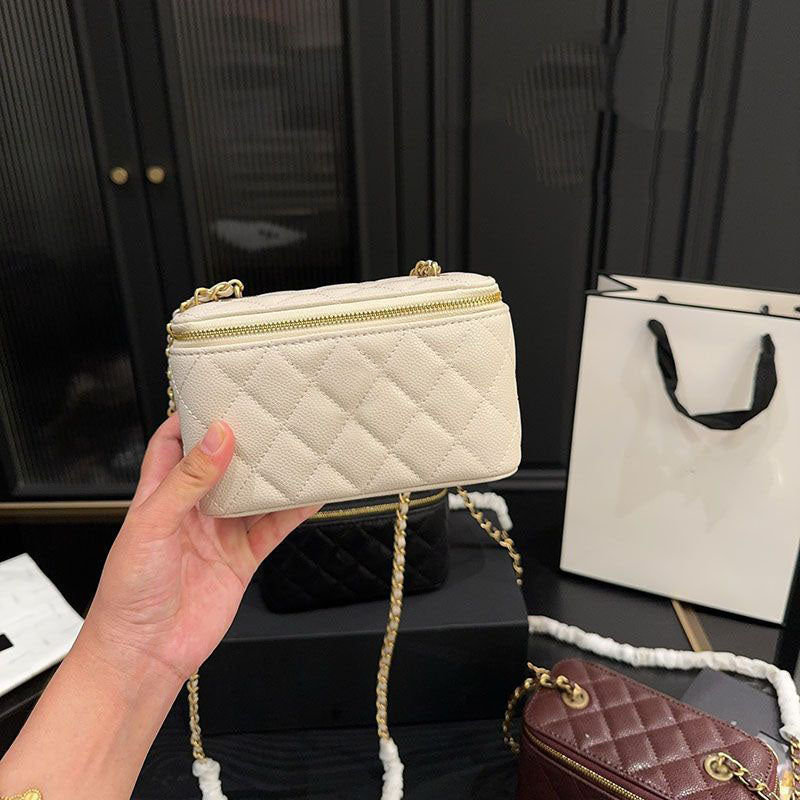 Designer bag Letter Makeup Bag Crossbody Bag Shoulder Bag Handle Chain quality leather Crossbody Bag saddle bag luxurys Handbagsl Zipper cosmetic ba