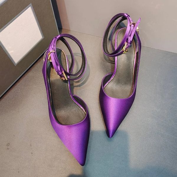 2025 Sandals 6.5cm Gold Lock Decoration Summer Rose Red Ankle Strap Pointed Dress formal shoes