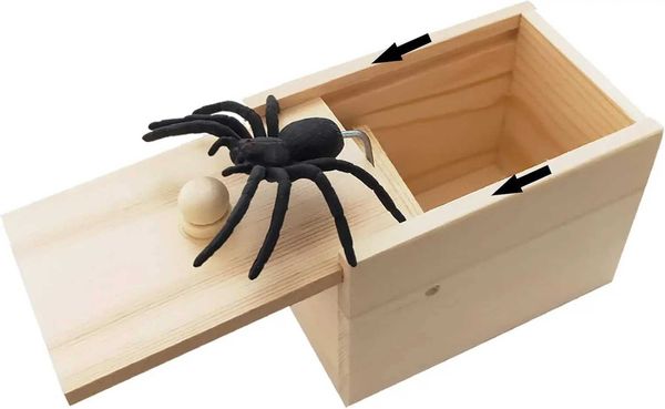 Spider Scare Prank Box Wooden Surprise Box Fun Joke Spider Prank Toys Gift Box for Kids Boys Adults Christmas Stocking StuffersC250211