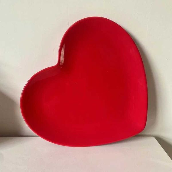 Cartoon Cute Shaped Ceramic Plate Shaped Love Salad Plate He Breakfast Bread elected Dishes Tableware Kitchen Utensils Y250208