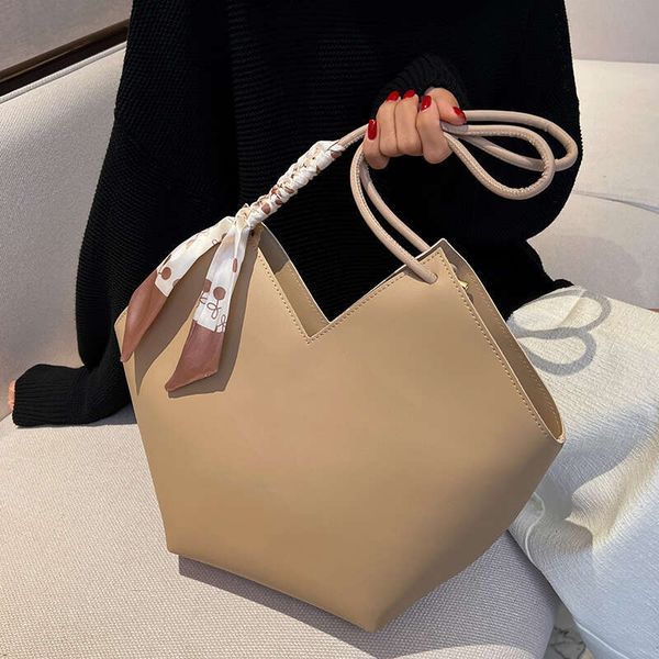 Fashion Women Shoulder Bags Large Capacity Silk Scarf Female Handbag Pu Leather Ladies Big Totes Brand Design Shopping Bag Bolsa