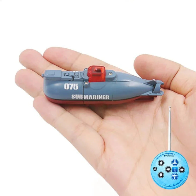 Mini RC Submarine 0.1M-s Speed Remote Control Boat Outdoor Waterproof Diving Toys Simulation Model Kids Boys Girls Birthday Gift 241230