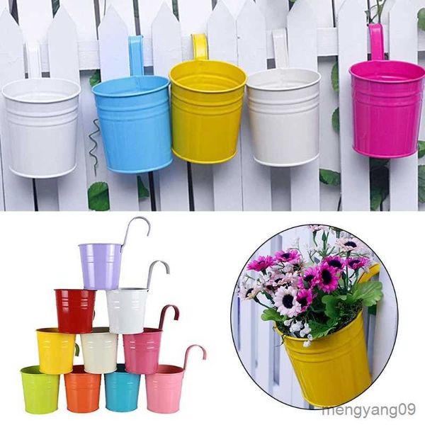 Planters Pots Colorful Metal Iron Flower Wall Hanging Flower Plants Pot Hook Bucket Tin Garden Planter Pots Balcony Hanging Succulent Basket