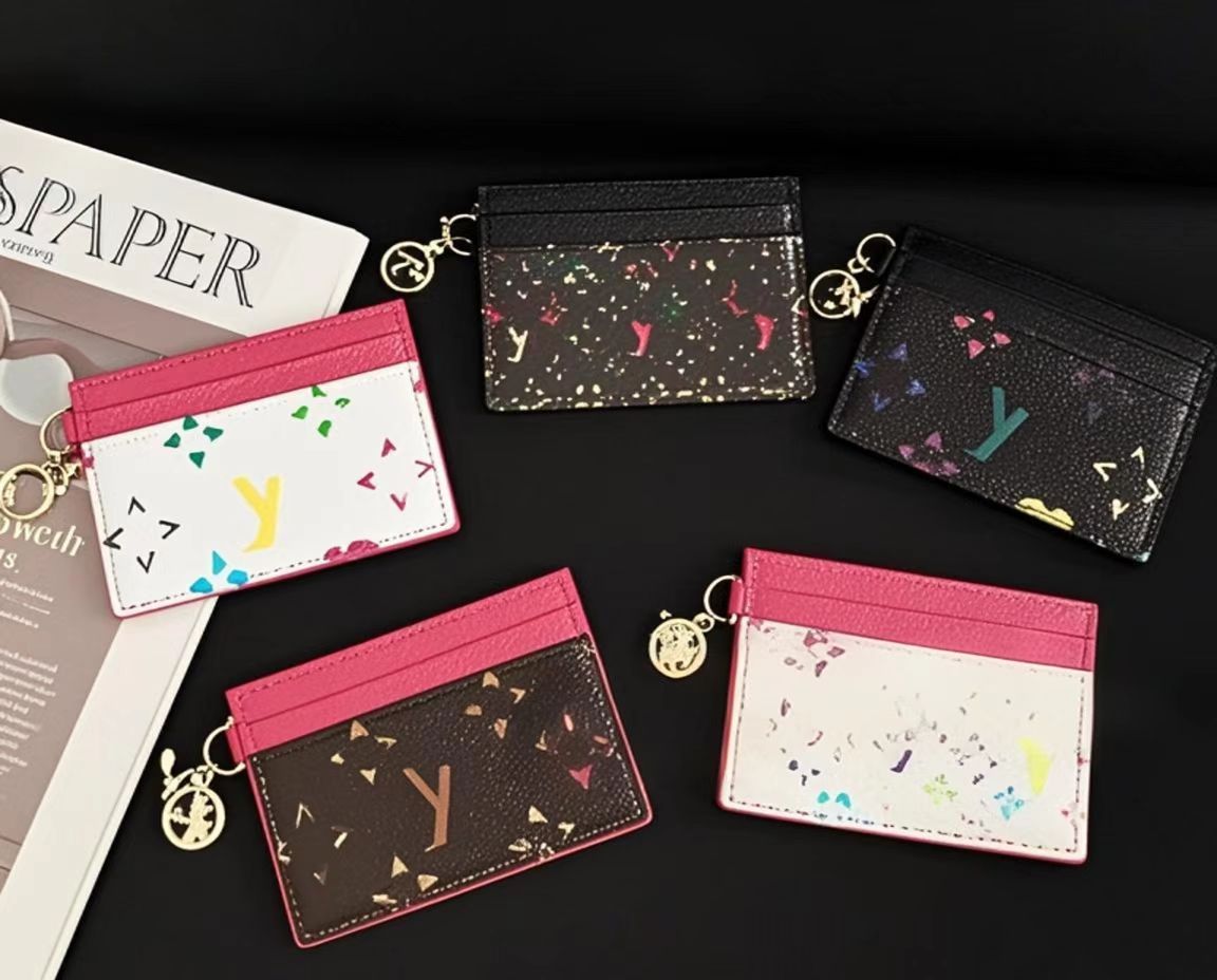 Luxury designer keychain Credit Card Holders Mini Wallets High Quality For Mens Womens Leather Monogram Flower Classics Pure Color Keychain Purses W