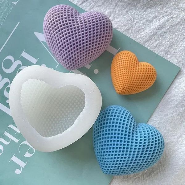 Love Candle 3D Grid Heart Shape Candles Soap Mould Handmade Mousse Chocalete Cake Baking Mold Valentines Day Plaster Molds 250110