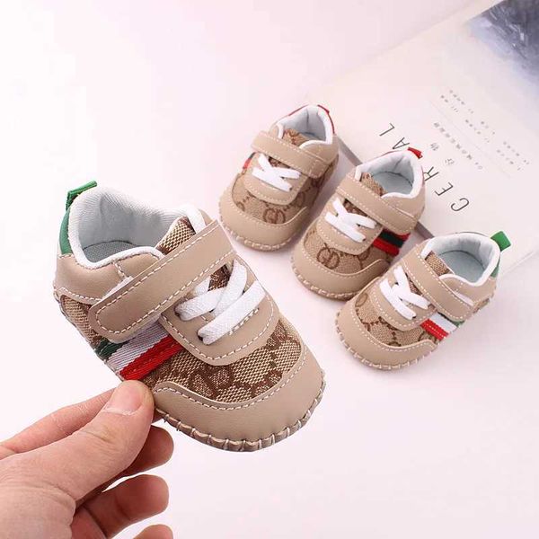 Tênis Etapa 1 bebê verão shilgrens sandálias Spring Spring Childrens Sole Preschool Winter Anti Slip Shoes planos sapatos casuais H241127