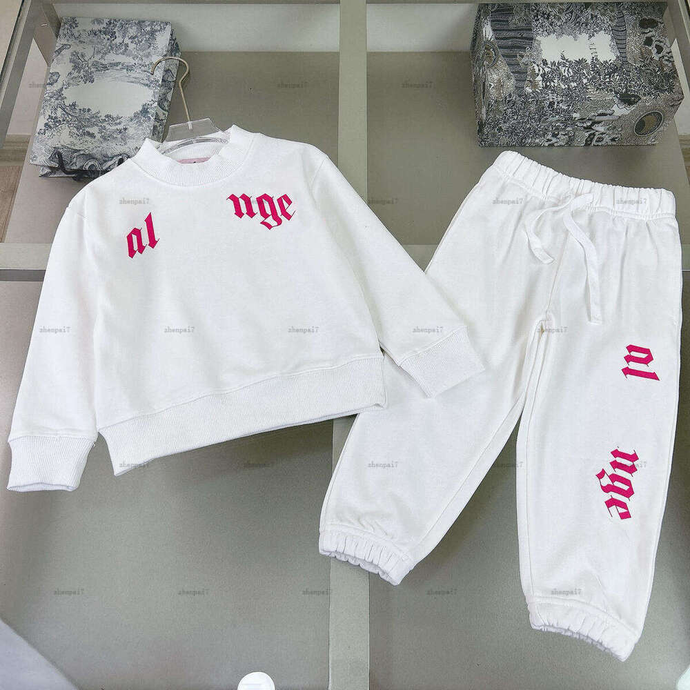 Top baby hoodie set Variant letter printing autumn Tracksuits Kids designer Clothes Pullover shirt and sports pants A866X24N000
