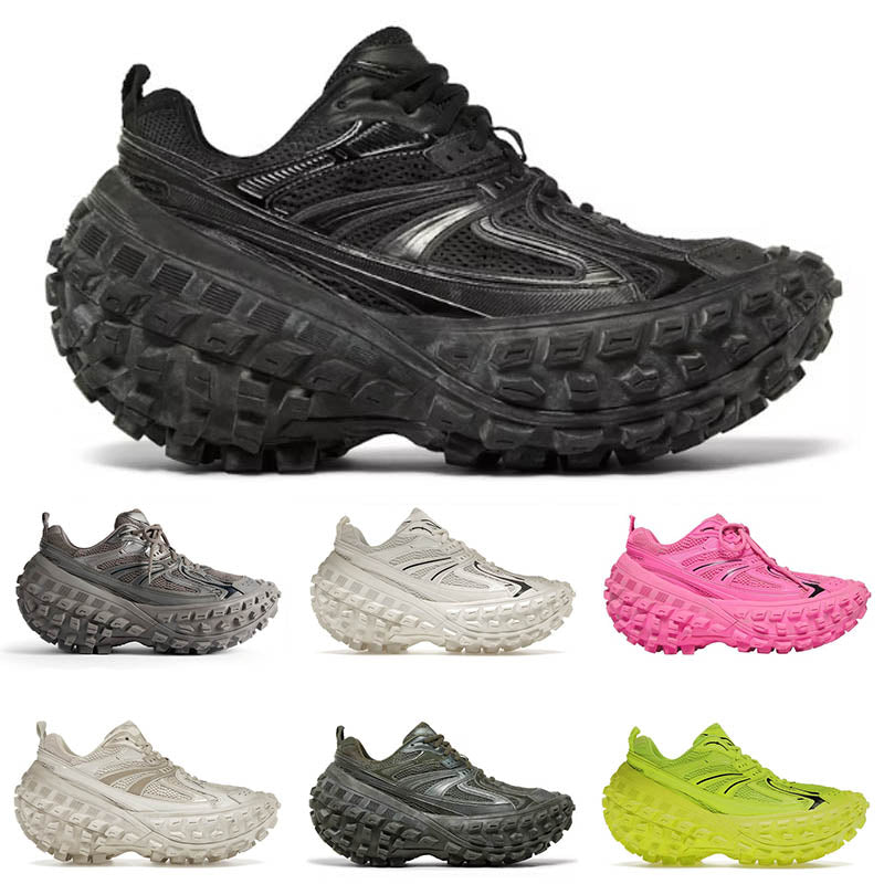 2025 Track Runners Top Designer Tire shoes Black White Light Beige Pink Tracks Platform Leather Defender Bouncer for Men Women Nylon Trainers Sneake