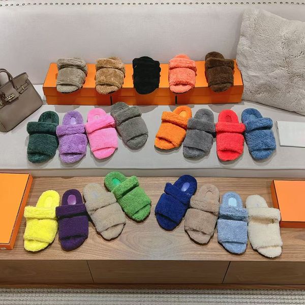 Women&#039;s warm wool flat slippers for autumn and winter Sandals Fur on Leather Curly hair Comfortable home mule Luxury designer casual sl