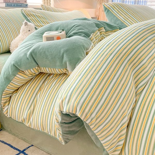 Striped Bedding Set 4 Piece Soft Fleece Duvet Cover 2x2.3M Brown and White Cozy Comforter for Modern Bedroom