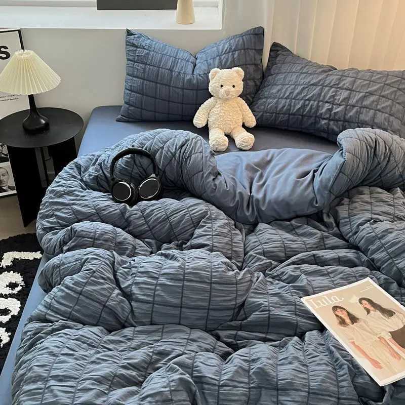 New Arrival Bedding Set Checkered Bubble Quilt Set Four Pieces Ins Korean High Quality Bedding Set Dormitory 3-Piece M241005