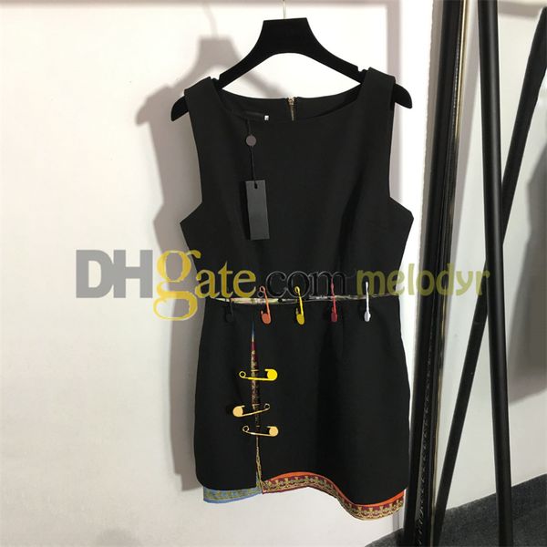 Fashion Patchwork Dress Designer Sleeveless Skirts Fake Two Piece Vest Dress with Brooch Retro Print Split Tank Dresses
