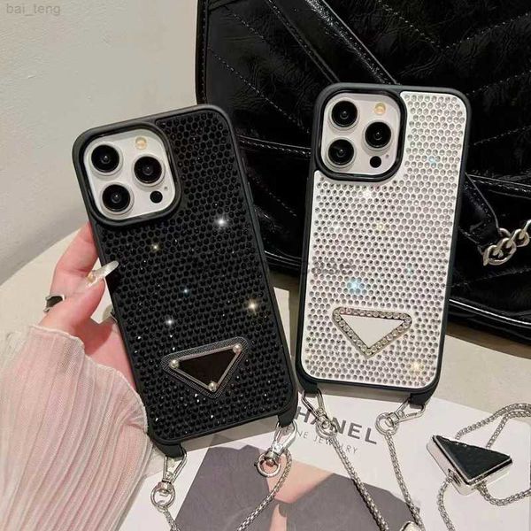 Cell Cases Phone Luxury Glitter Case Designer iPhone For iPhone 15 Pro Max Case 13 12 15 Plus 14 Pro Max Bling Rhinestone Metal Chains Cross