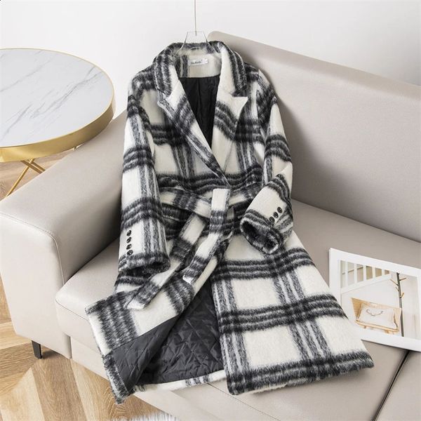 Long Plaid Woolen Coat Womens Autumn Winter Korean Loose British Style Wool Overcoat Outerwear Female Tops 240912