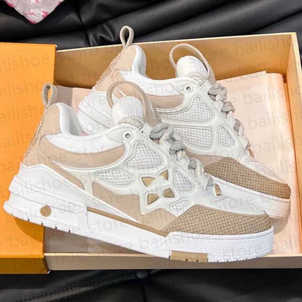 New Mens Sneakers Bread Shoes Fashion Trend Oblique Side Classic Floral Designer Casual Versatile Luxury Mens Outdoor Driving Airport Walkin