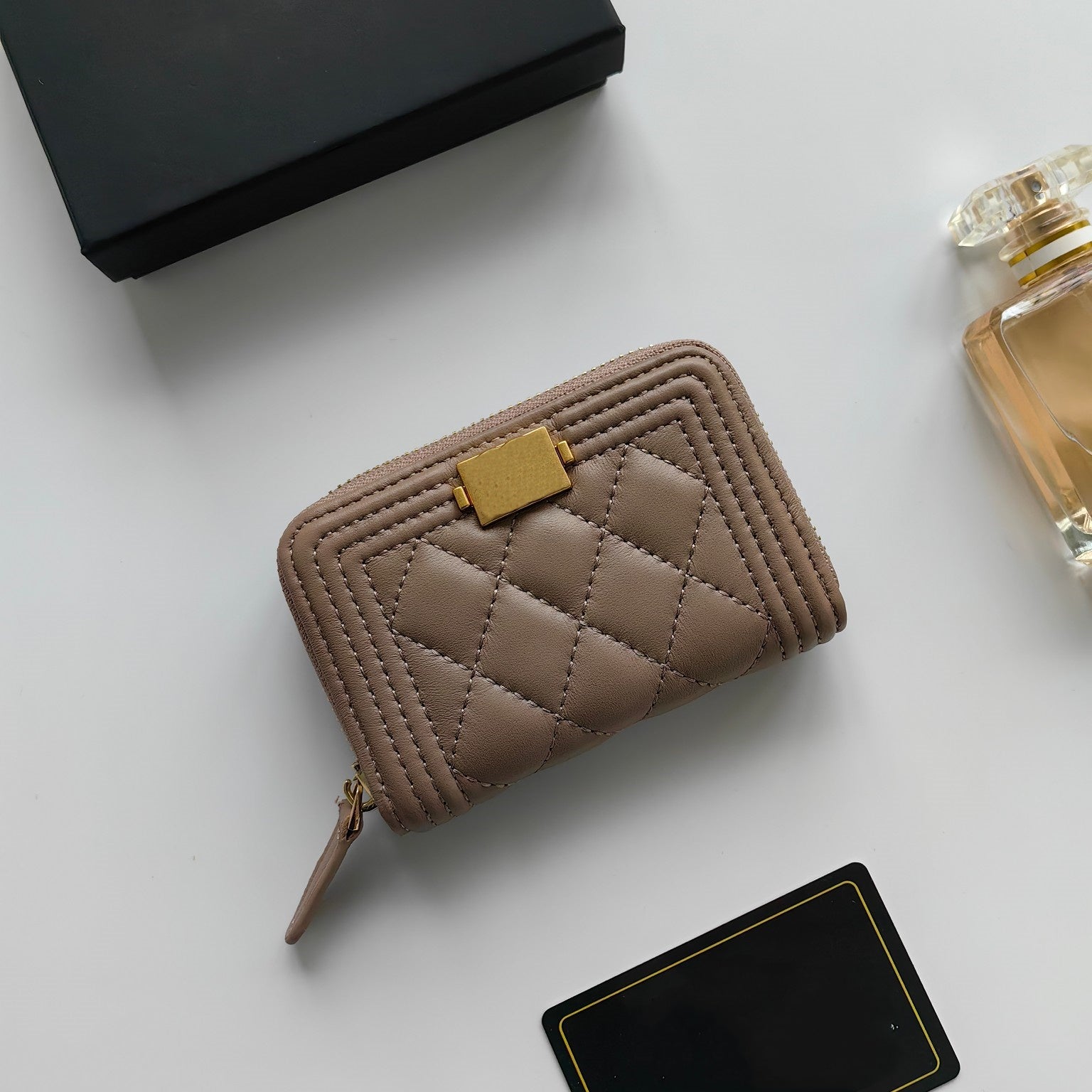 Classic Sheepskin Caviar Leather Zipper Wallet Lipstick Bag Coin bag Card Holder Cowskin leather wallet for women short wallet 11.5*8cm Come with bo