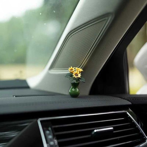 Interior Decorations Car Interior Decoration Resin Mini Sunflower Vase Auto Center Console Rearviewi Mirror Ornaments For Car Accessories Wo
