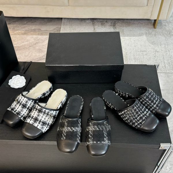 Designer -Shoes Mulheres MULES Moda Casual Bottom planície Slippers de salto baixo Pano de couro de pele de carneiro Sabra meio chinelo Tama