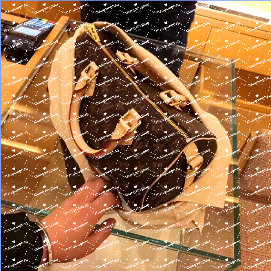 Luxury Top Women leather handbag designer lady clutch purse retro shoulder Purse Crossbody tote Bag wallet bags crossbody backpack beach makeup men