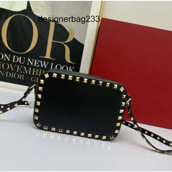 Rock Crossbody V Purse S Event Leather Women New Bags Genuine Versatile Rivet Vo Layer Cowhide Small Bag Lady 2024 Top Shoulder Stud 44JQ