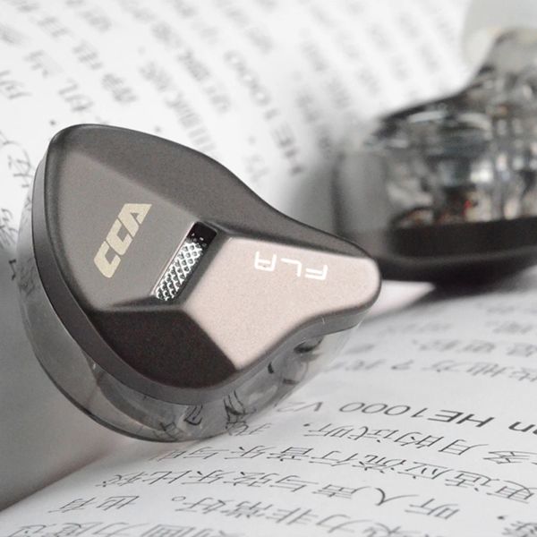 Wired Headphone In Ear Monitor Headphones Noice Cancelling Game Music Earbuds with Microphone for Singer Musician