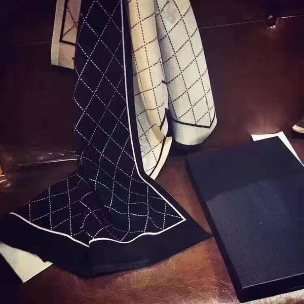 Designer Cashmere scarf Fashion classic letter plaid Scarf For Women 2 Color Double double color Shawl high qualtiy wool Cashmere Scarves wo