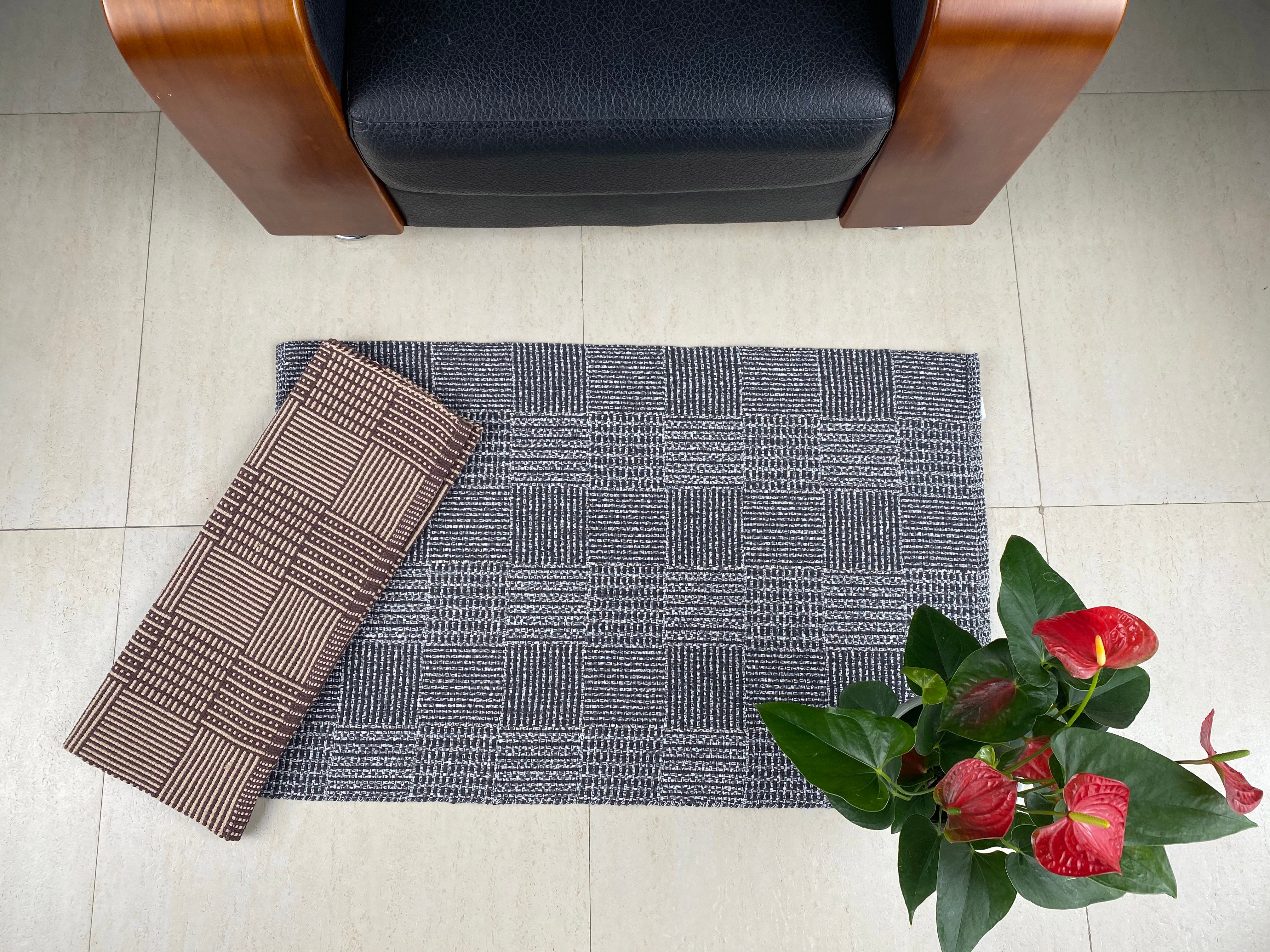 Premium Handmade Cotton Floor Mat - Elegant Weaved Texture Ideal for All Rooms