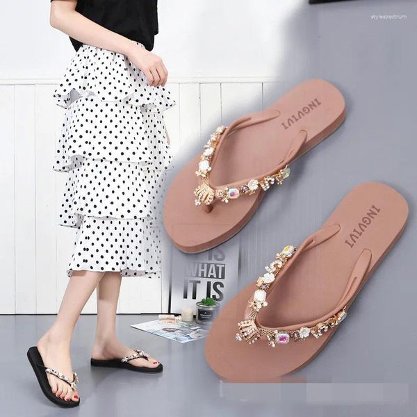 Slippers Shoes Women Rubber Flip Flops Flat Shale Female Beach Glitter Slides Pantofle Soft Hawaiian Sabot Jelly 2024 Crystal P