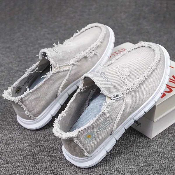 2024 Wens Fashion Versatile Solid Color Soft Soled Low Top Sneakers Lightweight Non-slip Walking Casual Breathable Shoes Z250117