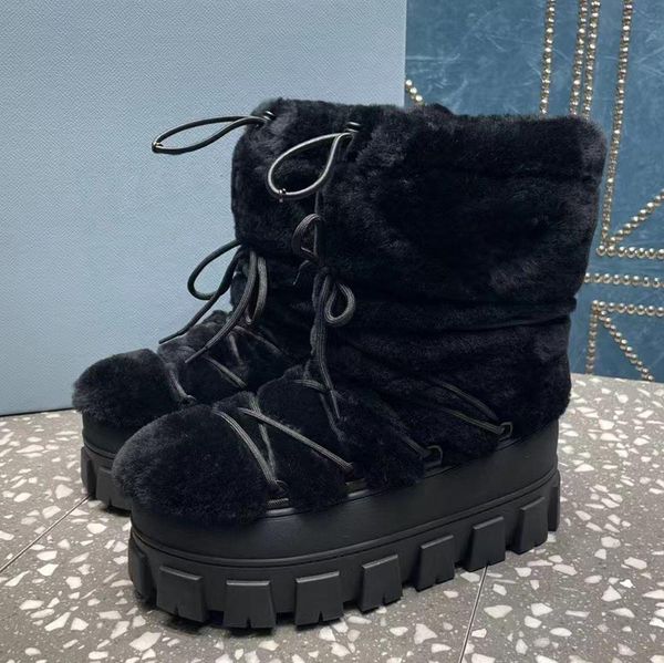 Designer snow boots women ski boots winter outdoor sports boots Thin feet height increase waterproof classic black and white X2411231