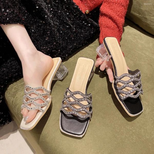 Slippers Low Big Size Shoes Woman 2025 Fretwork Heels Female Glitter Slides Rubber Flip Flops Jelly Summer Hawaiian Flat PU