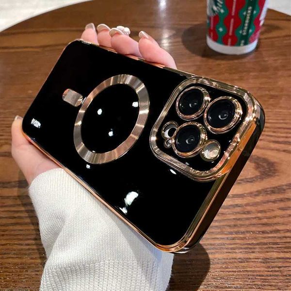 Luxury Case Luxury electroplated magnetic wireless charging case suitable for iPhone 11 12 13 15 16 Pro Max 14 Plus silicone shock-absorbing
