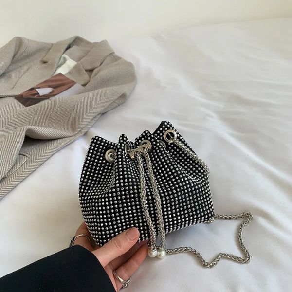 Diamonds Womens Shoulder Bag Small Chain Bucket Bag Evening Party Wallet Handbag Fashion Womens Chain Cross Body Bag 241022