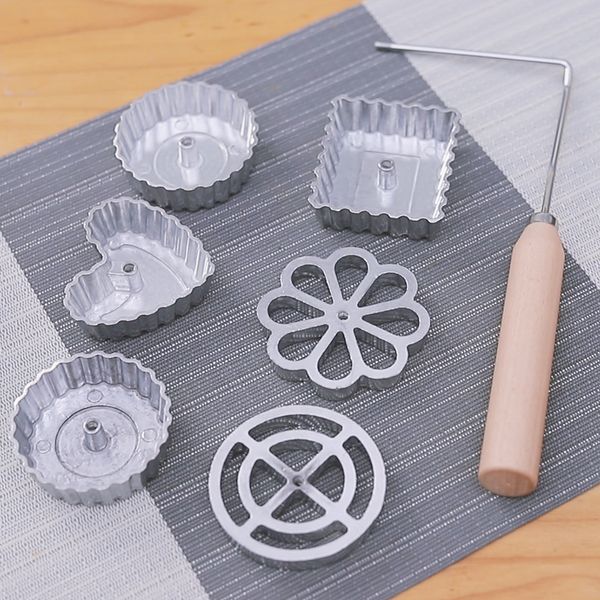 Baking Moulds Cookie Bake Mold Aluminum Swedish Rosette Iron Maker Waffle Alloy Frying Snack Mold With Handle Baking Cake Maker Kitchen Gadg
