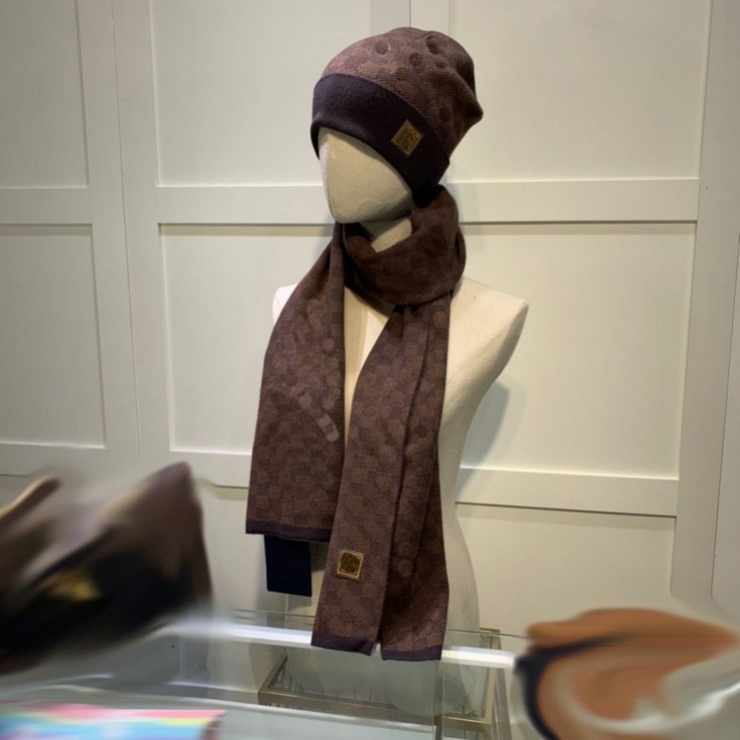 Fashion Wool knitting hat scarf set luxury sacoche hats men women fashions designer shawl cashmere scarfs gloves suitable for winter warm scarves be