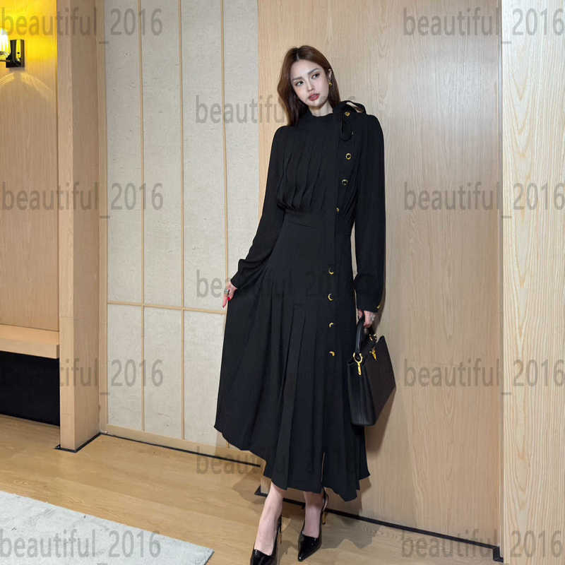 Basic & Casual Dresses designer Spring-Summer New Style Air Straw Stand up Collar Metal Waist Skirt Fold Dress GBJV