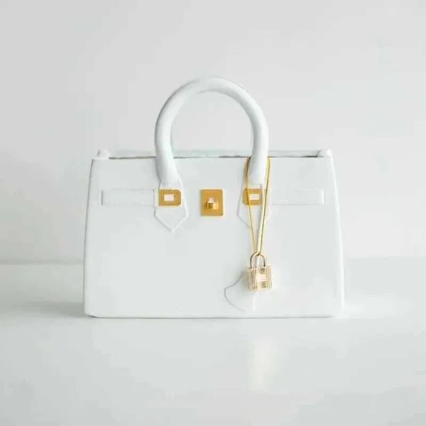 Home Decor plant pot Interior accessories J240515 Vases Nordic Brand Flower Vase Resin Handbag Design Vase Flower Wedding Desk Ornament