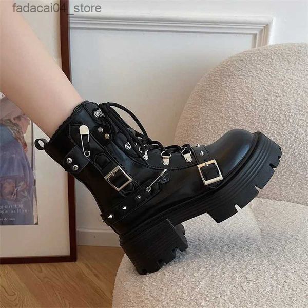 Boots Fashion New Womens Biker Boots Patent Leather Breathable Zipper Lolita Platform Boots 2023 Winter New Retro Gothics Boots Q240605