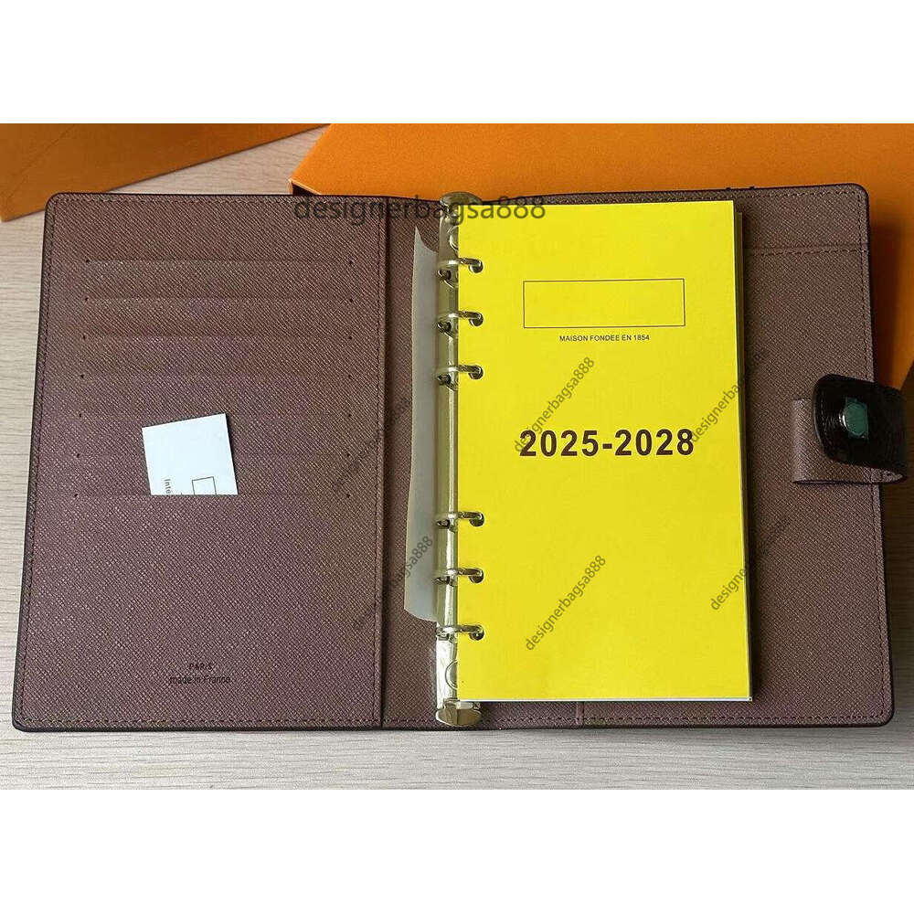 Notebook designer Clutch Bags brand city women wallets for men adds practicality and fashion to this versatile lady design notebook With box