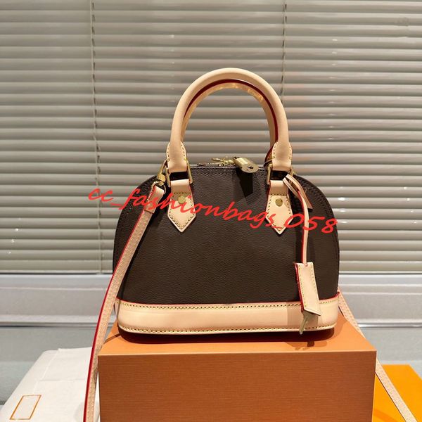 2024 luxurys Clutch Bagsshell Bag designers fashion womens crossbody wallet backpack handbags purses card holder handbag shoulder tote bags