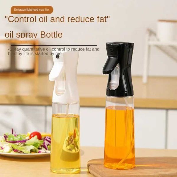 Squeeze type oil spray bottle Kitchen cooking olive oil distributor Camping barbecue vinegar soy sauce spray container Y241202