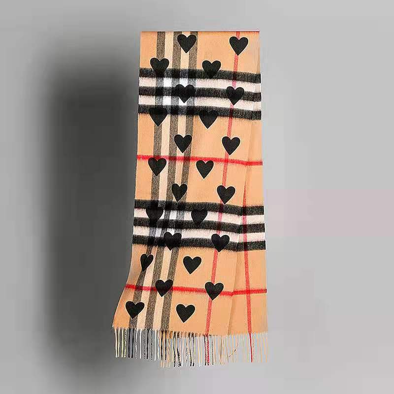 2022 Luxury brand Scarf Women Autumn Winter Warm Scarves Fashion Shawl Plaid Tassel Love Scarves Wraps Female Neck Headband Hijabs Stole