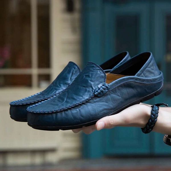 Men Casual Genuine Leather Mens Loafers Moccasins Designer Slip On Boat Shoes High Quality Chaussure Homme Plus Size 37-47