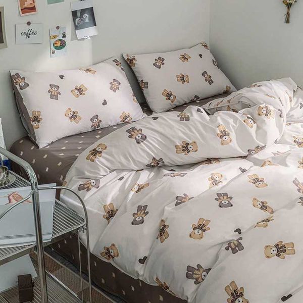 Korean Style Simple Beauty Princess Style Little Bear Quilt Cover Four Piece Bedding Set Double Large Womens Flat Bed M241005