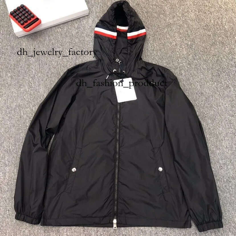 Mens Designer jacket men Spring Autumn Windbreaker Have NFC Scan Jacket Zipper Colorful Fashion Hooded Mens Raincoat Outerwear High Quality Slim hoo