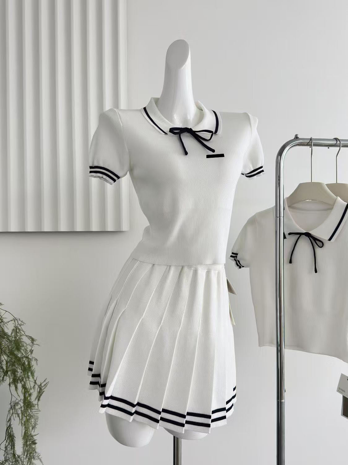 Womens Two Piece Dress Designer Tracksuits Woman Sets Knits Short Skirts Two Pieces Outfit Shorts Suit Dress Shirts Top Suits S-XL