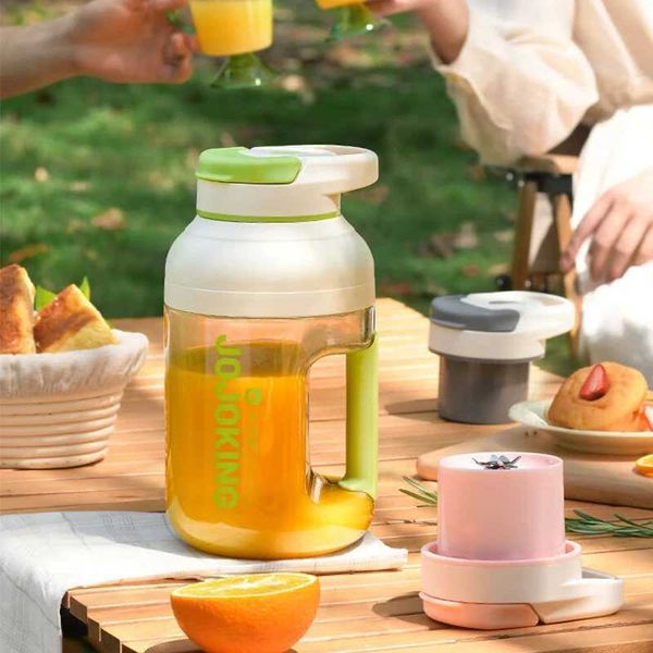 Juicers New 2 in 1 Electric Juicer 1.5L Large Capacity Juice Cup Household 1500mAh*2 Battery Juicer Mini Portable Juice Barrel Juice Cup J24