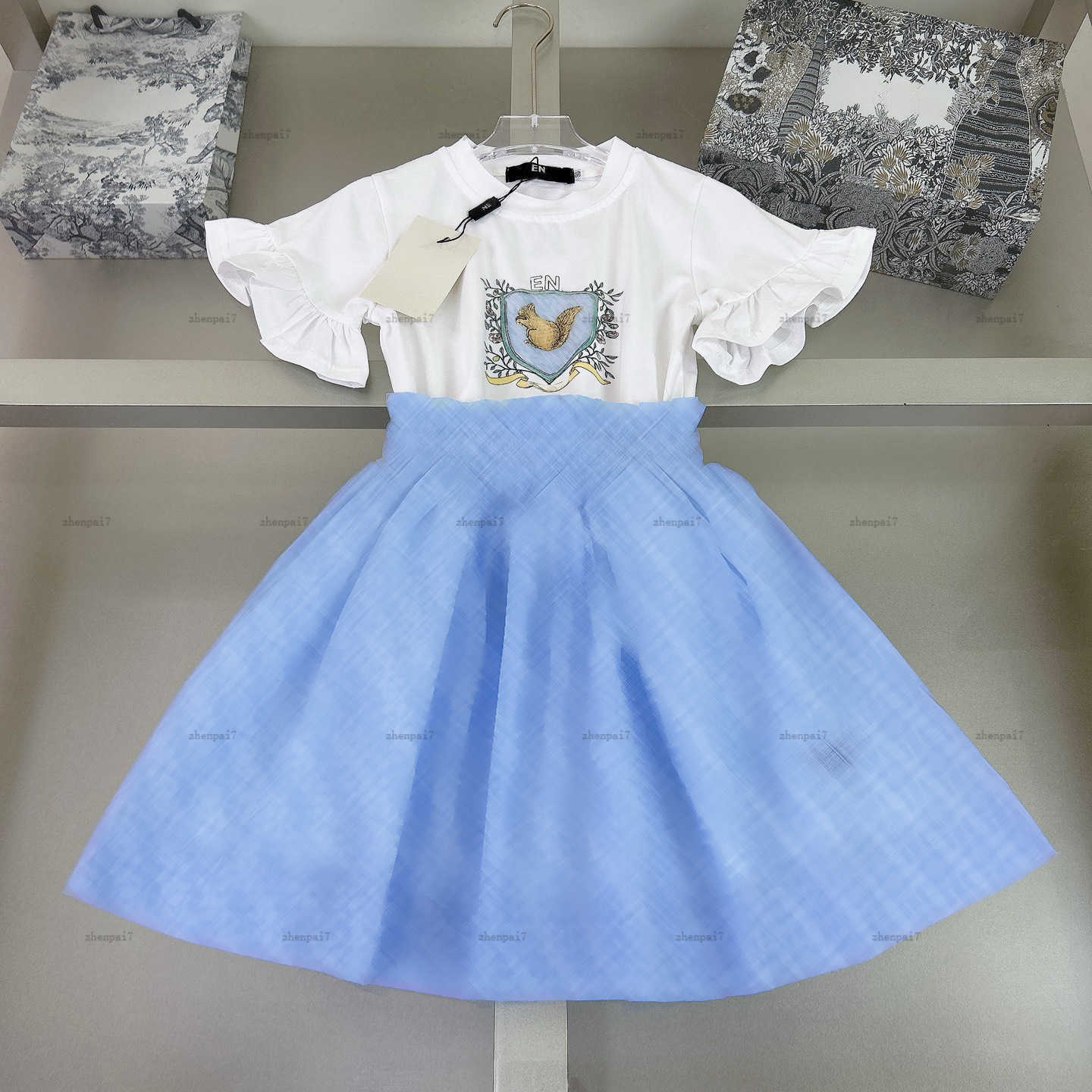 Top one girls dress suit Flower and grass pattern printing baby two-piece kids designer clothes T-shirts and long skirts A062X02N024